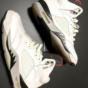 White cement Jordan 5